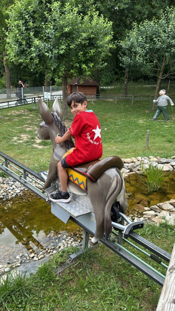 Stiftung Kinder Lachen ermöglicht weiteren Ausflug 1 250712 Ausflug Lochmuhle 1